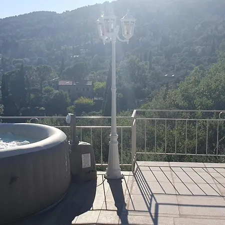 30 M² Avec Piscine Et Vue Exceptionnelle Seillans