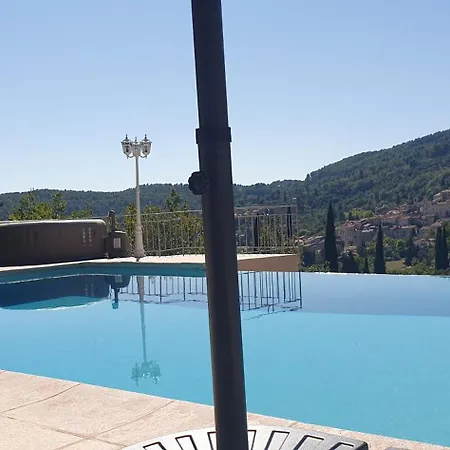 30 M² Avec Piscine Et Vue Exceptionnelle Seillans